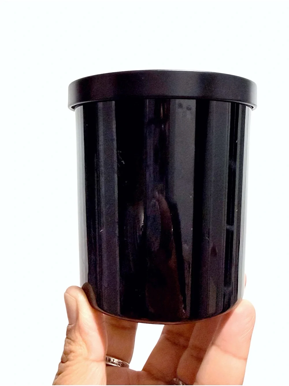 Leoben Company Raven's Wing Luxury Scented Candle — Black Halloween